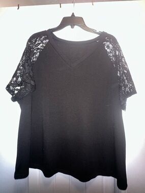 Black Lace-Sleeve V-Neck Women's Top